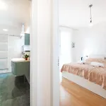 Balcony Bliss! Elegant Residency Apartamento Parma