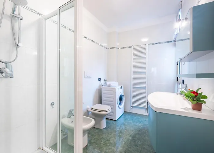 Balcony Bliss! Elegant Residency Апартаменты *