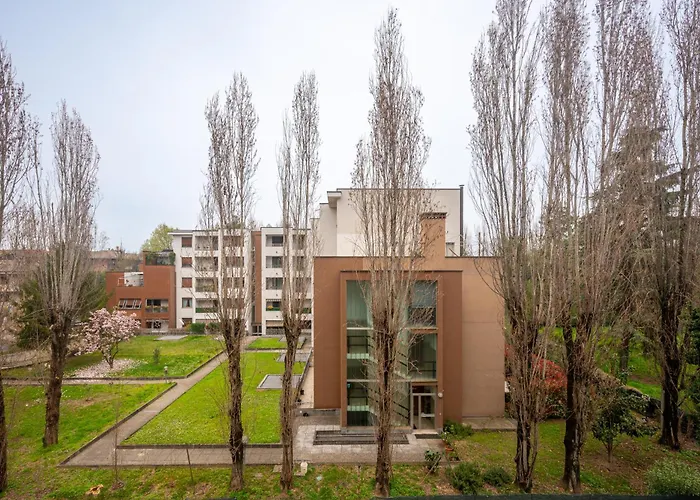 Balcony Bliss! Elegant Residency Апартаменты *